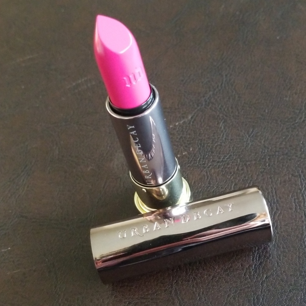 Urban Decay - MENACE Comfort Matte Lipstick